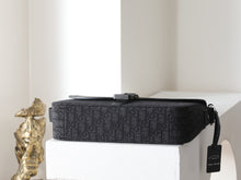 Load image into Gallery viewer, DR683 Dior Saddle Messenger Bag / HIGHEST QUALITY VERSION  / 31 × 23 × 8 cm
