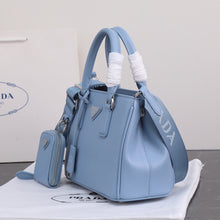 Load image into Gallery viewer, PD240 Small Prada Galleria Saffiano Leather Bag / 9x6.5x3.9inch
