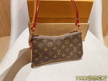 Load image into Gallery viewer, LB1445 Louis Vuitton Liv Pochette / 24 x 13 x 6.5 cm
