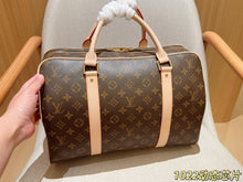 Load image into Gallery viewer, LB1448 Louis Vuitton Keepall Bandoulière 40 / 40 x 28 x 21 cm
