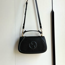Load image into Gallery viewer, GC721 Gucci Blondie Medium Top Handle Bag / 10.4&quot;W x 6.5&quot;H x 3.3&quot;D
