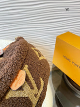 Load image into Gallery viewer, LB907  LV SKI / 14.6 x 5.5 x 5.1 inches
