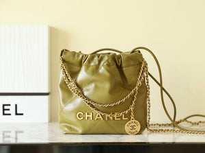 CC730 CHANEL 22 Mini Handbag / HIGHEST QUALITY VERSION / 7.8 × 7.4 × 2.3 in