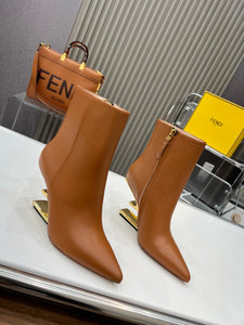 SE1281 FF First Boots / Size5-10