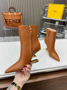 SE1281 FF First Boots / Size5-10