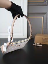 Load image into Gallery viewer, COH005 COACH Teri 24 Shoulder Bag / 24 x 14 cm
