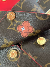 Load image into Gallery viewer, LB1128 Kirigami Pochette / HIGHEST QUALITY VERSION / 6.1 x 4.5 x 0.2 inches
