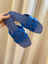 Load image into Gallery viewer, SE1136 LV Isola Flat Mule / Size5-11
