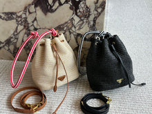 Load image into Gallery viewer, PD366 Crochet Mini  Bucket Bag / 7.5x5.9x3.9inch
