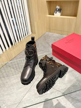 Load image into Gallery viewer, SE1461  Vlogo Signatrue Combat Boot / Size5-11
