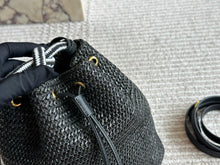 Load image into Gallery viewer, PD366 Crochet Mini  Bucket Bag / 7.5x5.9x3.9inch
