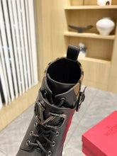 Load image into Gallery viewer, SE1461  Vlogo Signatrue Combat Boot / Size5-11
