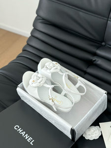 SE1396 CC Sandals / Size5-10