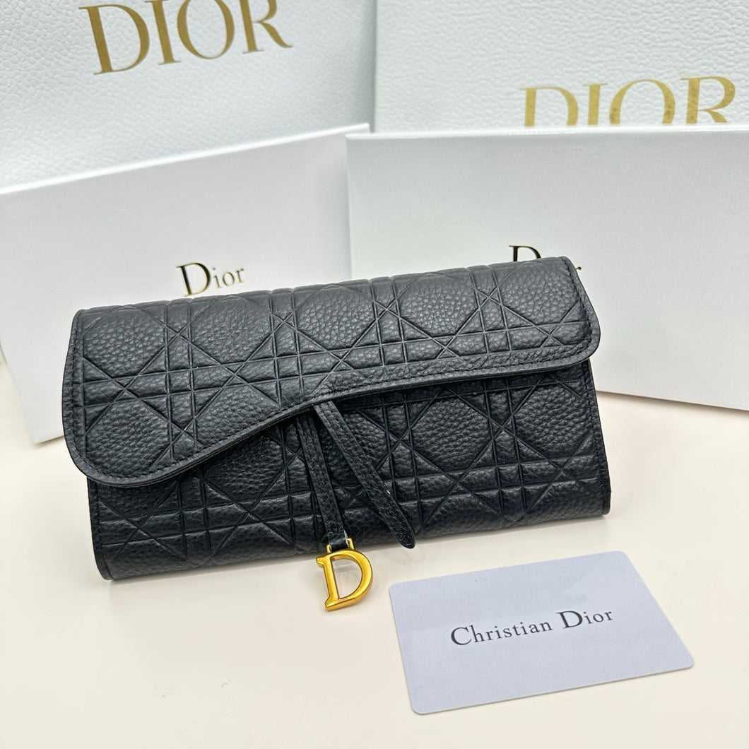 DR366 Dior Dahlia Wallet / 7.4x4.1x1.3inch