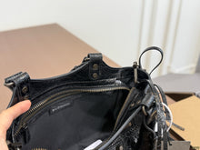 Load image into Gallery viewer, BCG072 Balenciaga Classic City Bag / 24 x 15 cm
