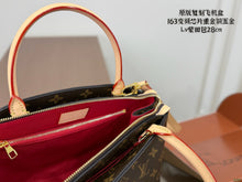 Load image into Gallery viewer, LB1452 Louis Vuitton Montaigne MM / 28 x 21 x 12 cm
