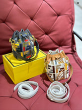 Load image into Gallery viewer, FF287 Mon Tresor / 7.1x3.9x4.7inch
