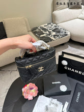 Load image into Gallery viewer, CC1068 Vanity with Chain / 6.7x7.7x2.3inch
