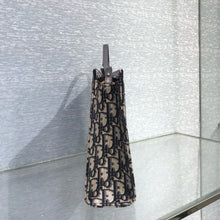 Load image into Gallery viewer, DR328 30 Montaigne Pouch / HIGHEST QUALITY VERSION / 10 x 8 x 2 inches
