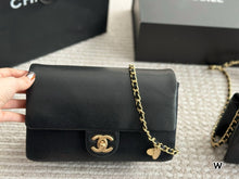 Load image into Gallery viewer, CC1067 Mini/Small Flap Bag
