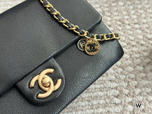 Load image into Gallery viewer, CC1067 Mini/Small Flap Bag
