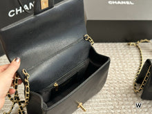 Load image into Gallery viewer, CC1067 Mini/Small Flap Bag
