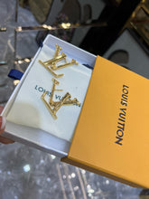 Load image into Gallery viewer, JW973 LB Earrings
