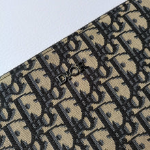 Load image into Gallery viewer, MBG061 Pouch / HIGHEST QUALITY VERSION / 12 x 8 inches
