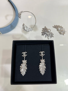 JW975 CC Spring-Summer 2025 Pendant Earrings
