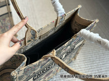 Load image into Gallery viewer, DR481 Book Tote Small/Medium/Large
