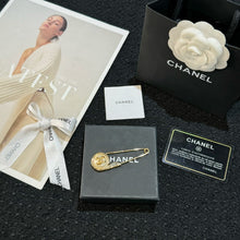 Load image into Gallery viewer, JW904 CC Brooch
