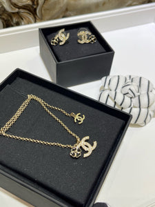 JW976 CC Earrings, Necklace