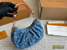 Load image into Gallery viewer, LB1338 Pochette Valley / 8.3 x 5.9 x 2.8 inches
