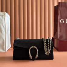 Load image into Gallery viewer, GC788 Gucci Dionysus Medium Shoulder Bag / HIGHEST QUALITY VERSION / 28 x 14 x 7 cm
