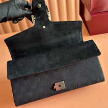 Load image into Gallery viewer, GC788 Gucci Dionysus Medium Shoulder Bag / HIGHEST QUALITY VERSION / 28 x 14 x 7 cm
