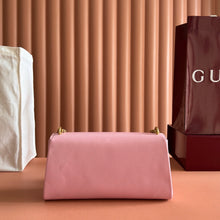 Load image into Gallery viewer, GC788 Gucci Dionysus Medium Shoulder Bag / HIGHEST QUALITY VERSION / 28 x 14 x 7 cm
