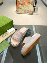 Load image into Gallery viewer, SE1127 Women&#39;s Jumbo GG Platfor Slide Sandal / Size5-12
