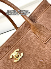 Load image into Gallery viewer, CC1393 Chanel Cerf Tote Bag / 33 x 17.5 cm

