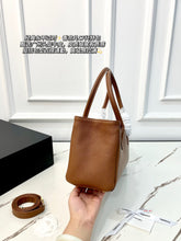 Load image into Gallery viewer, CC1393 Chanel Cerf Tote Bag / 33 x 17.5 cm
