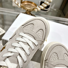 Load image into Gallery viewer, SE1522 Dior Star Platform Sneaker / Size5-10
