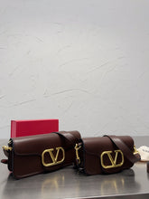 Load image into Gallery viewer, VLTN087 LOCÒ CALFSKIN SHOULDER BAG / Small/Medium
