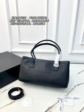Load image into Gallery viewer, CC1393 Chanel Cerf Tote Bag / 33 x 17.5 cm

