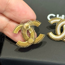 Load image into Gallery viewer, JW932 CC Earrings
