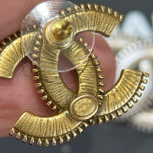 Load image into Gallery viewer, JW932 CC Earrings
