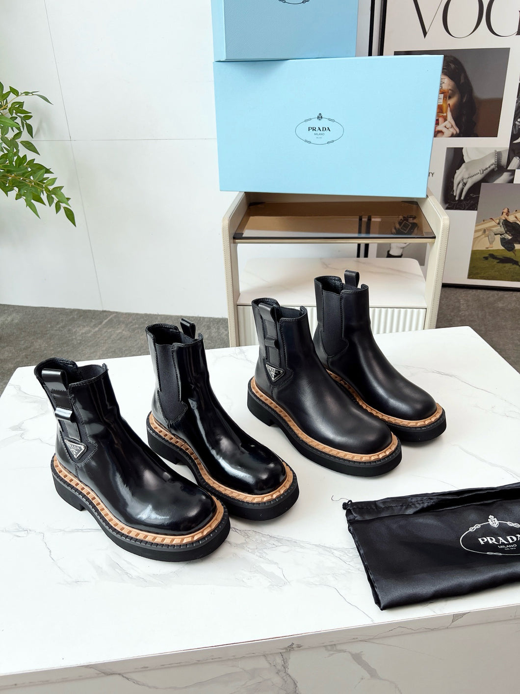 SE1726 Prada Chelsea Boots / Size5-11