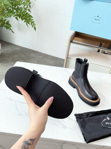 SE1726 Prada Chelsea Boots / Size5-11