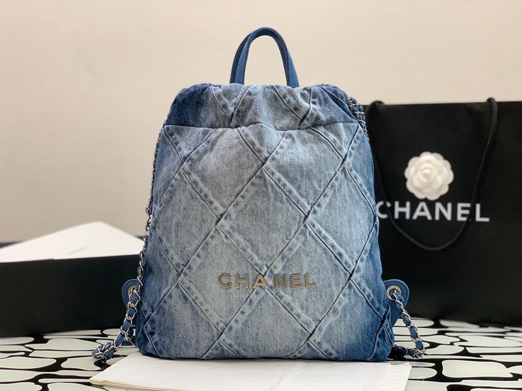 CC716 CHANEL 22 Backpack / HIGHEST QUALITY VERSION / 13.3 × 11.3 × 3.1 in