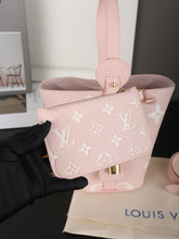 Load image into Gallery viewer, LB1209 All In BB / 6.3 x 7.1 x 4.7 inches
