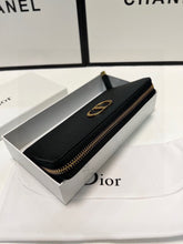 Load image into Gallery viewer, DR368 CD Icon Zipped Long Wallet / 8 x 4.5 inches

