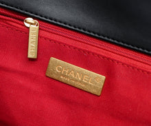 Load image into Gallery viewer, CC1073 CHANEL 19 Handbag / Small/Medium
